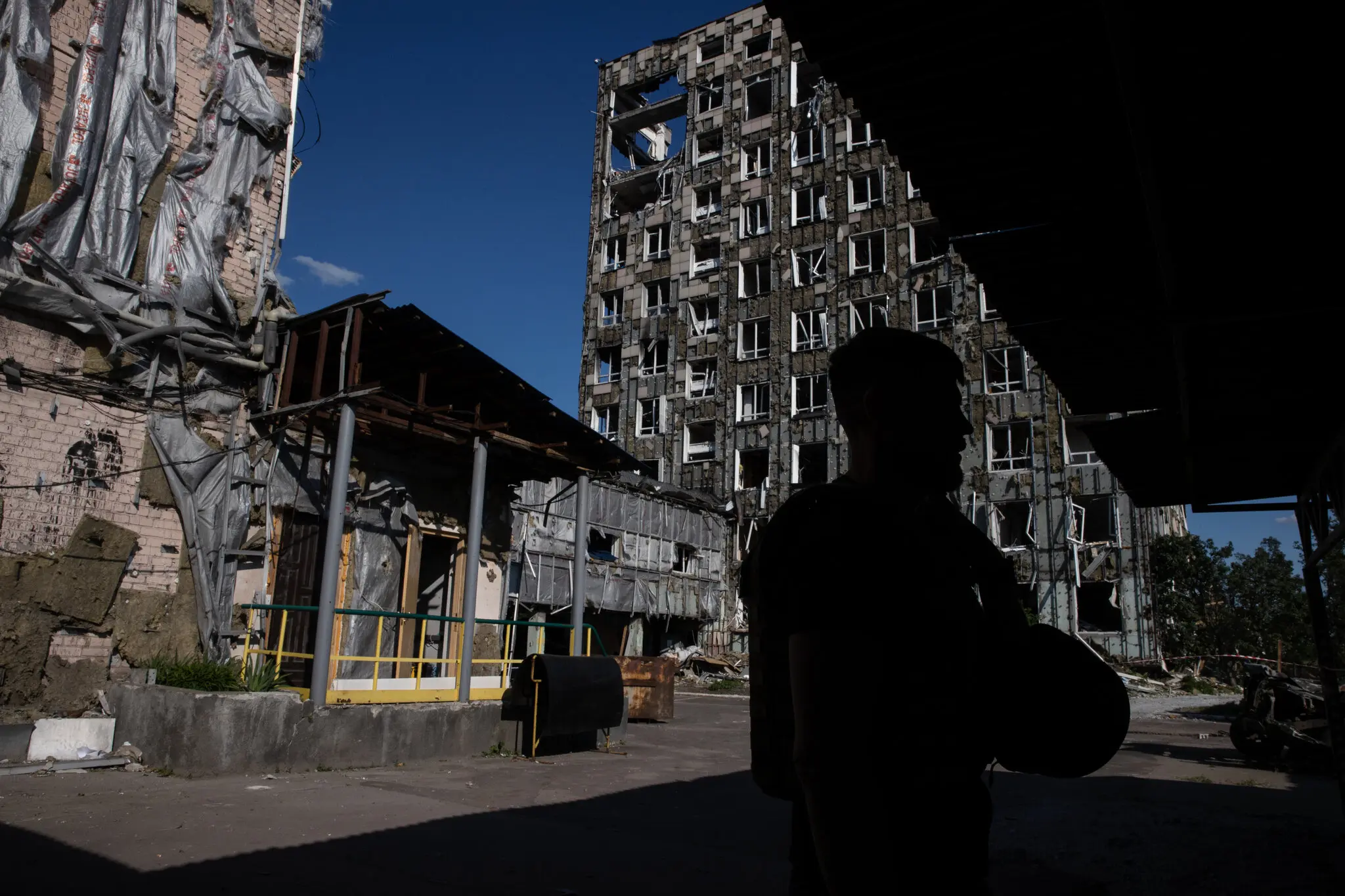 Авдіївський коксохімічний завод, сильно постраждав від російських бомбардувань