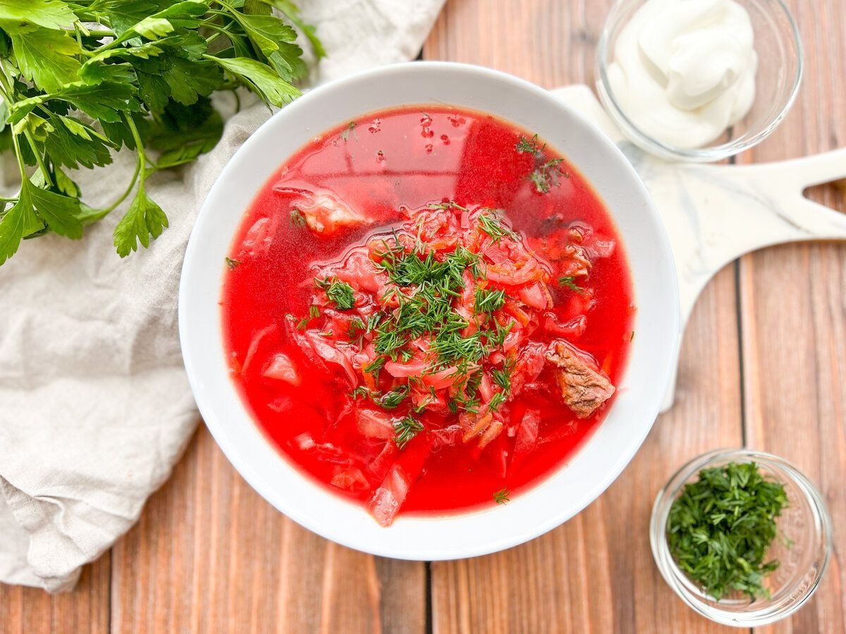 Український борщ і як його готувати
