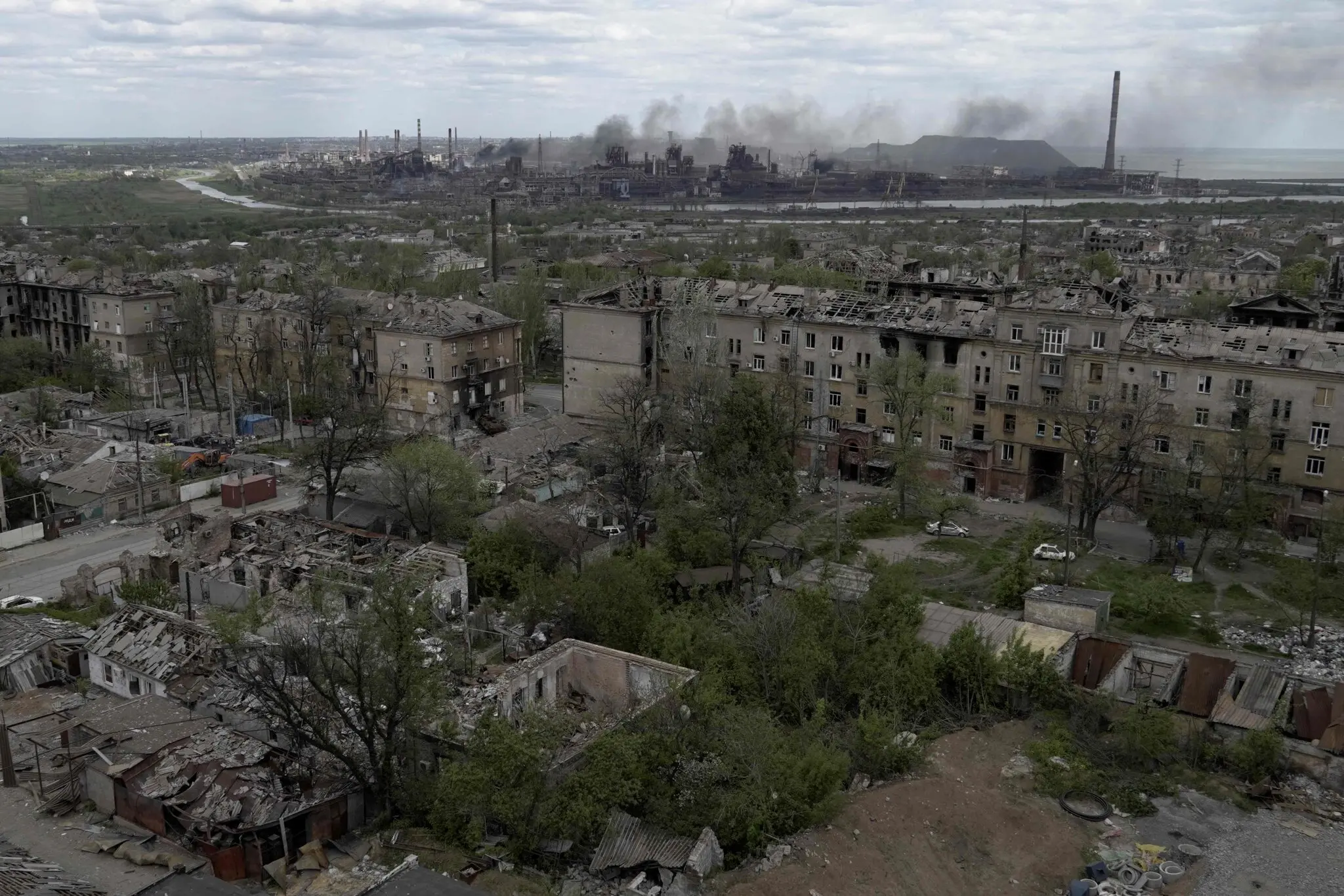 Місто Маріуполь та металургійний завод «Азовсталь» у травні 2022 року