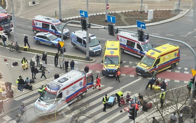 Наїзд авто на натовп у Польщі: серед постраждалих шестеро українців
