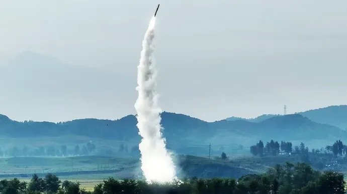 Північна Корея запустила балістичну ракету в сторону Японії