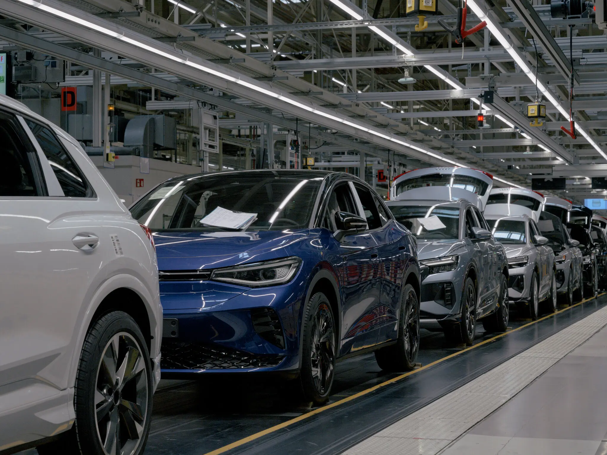 Volkswagen на межі радикальних рішень: концерн може продати Ducati та інші легендарні бренди через глибоку кризу