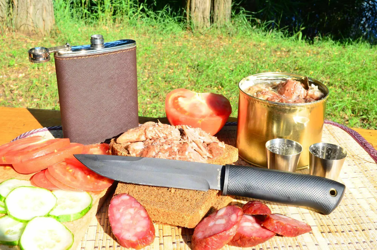 Як вибрати туристичний ніж? На що звернути увагу?