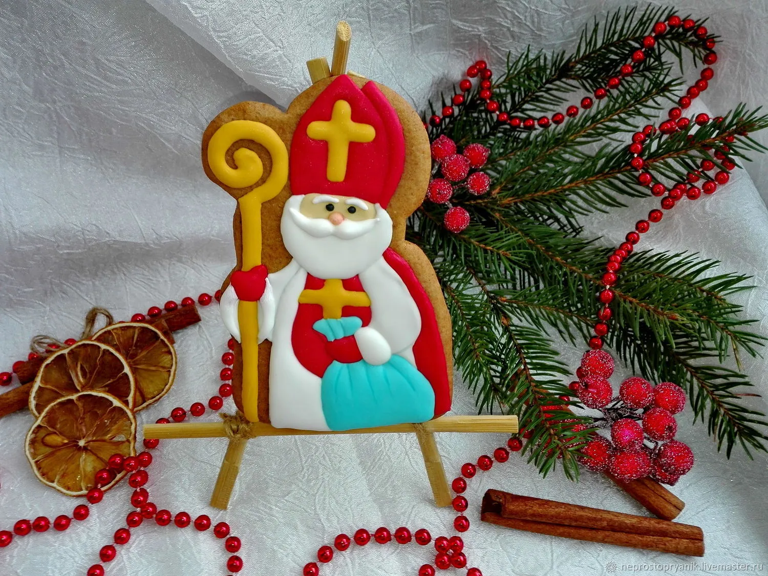 Домашнє медове печиво до Дня святого Миколая: традиційний рецепт для родинного тепла