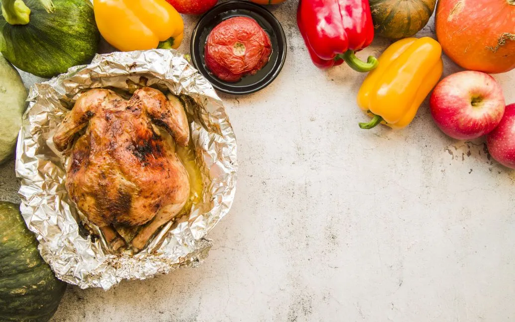 Продукти, які не слід запікати у фользі: важливі поради професійних кухарів