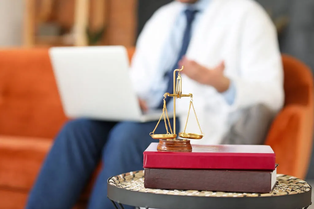 Юридична консультація онлайн: де отримати допомогу?