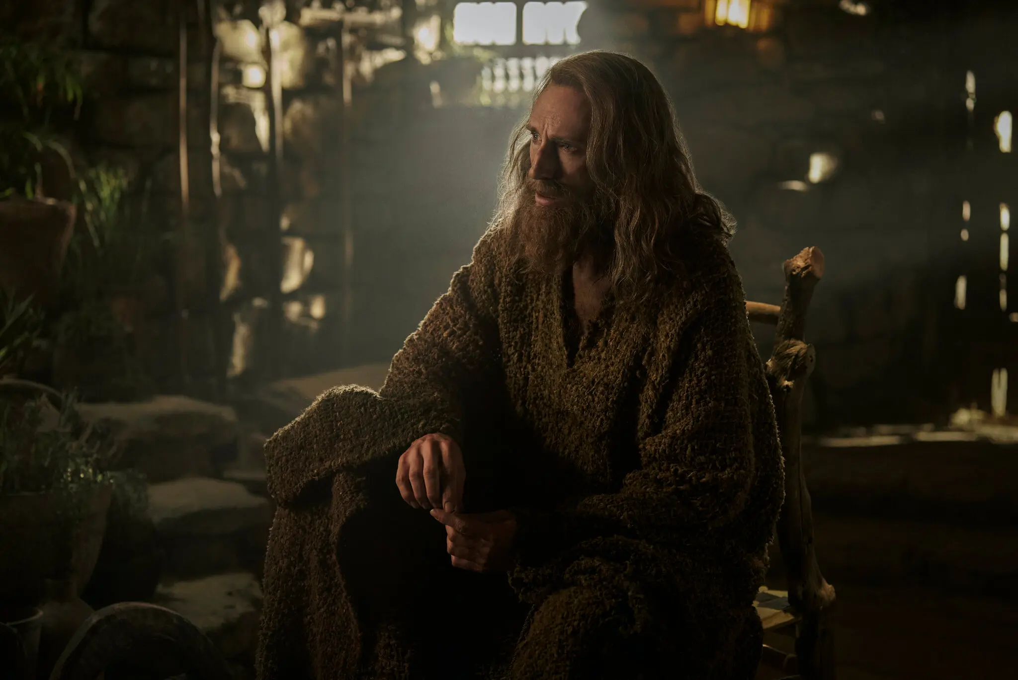 Ми ще не знаємо напевно, що Незнайомець (Деніел Вейман) — це Гендальф, але це не дивно