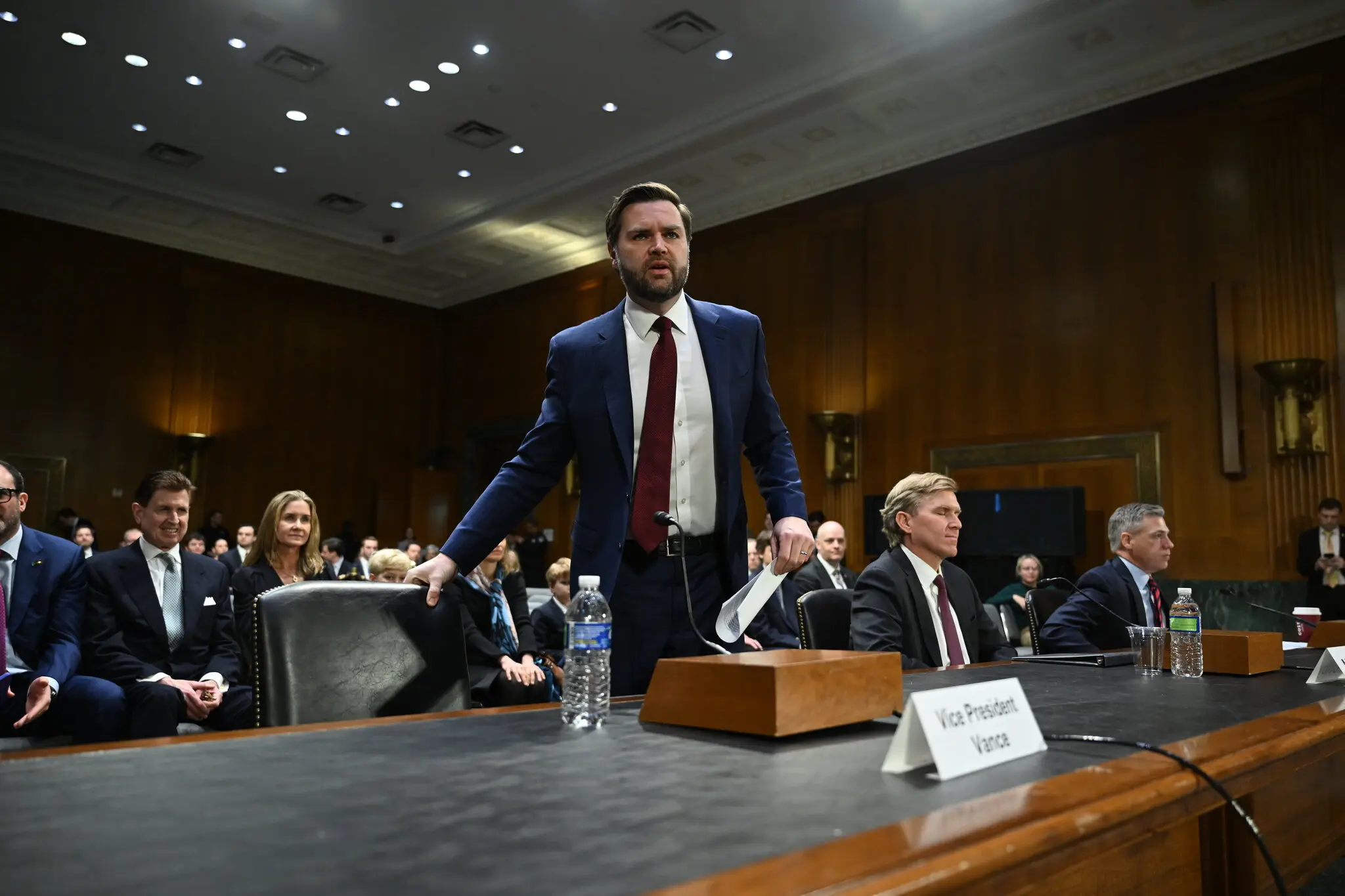 JD Vance викликав обурення в Британії через заяву про «випадкову країну»