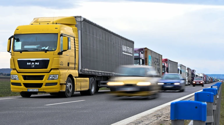 Як сервіс Дія змінив ринок продажу авто: майже 185 тисяч угод від початку року