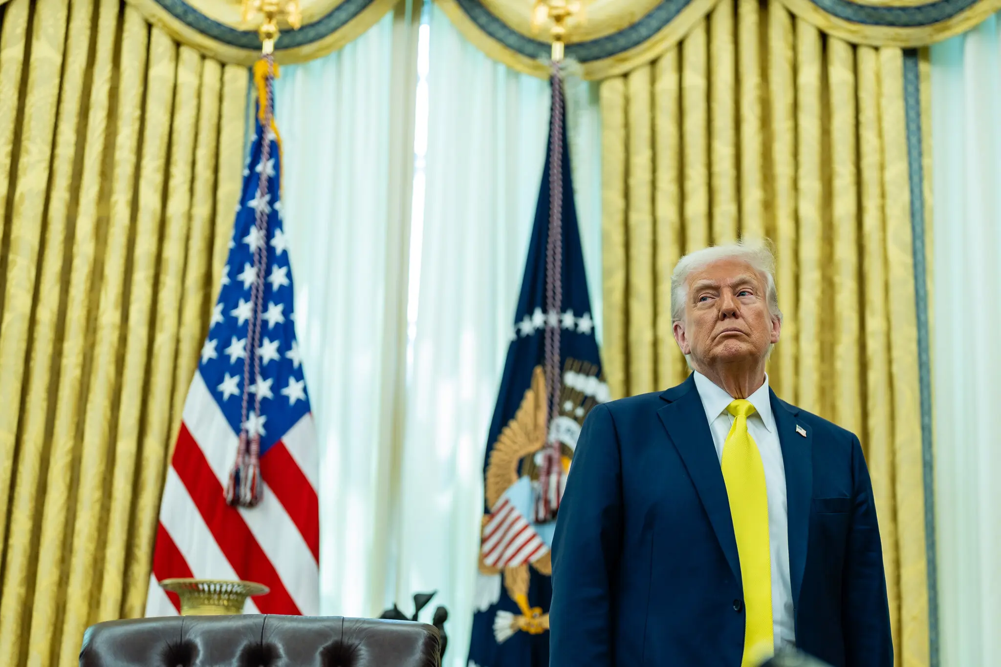 Трамп тисне на Україну погодитися на “мирний” план, що фактично легалізує анексію: Київ відмовляється