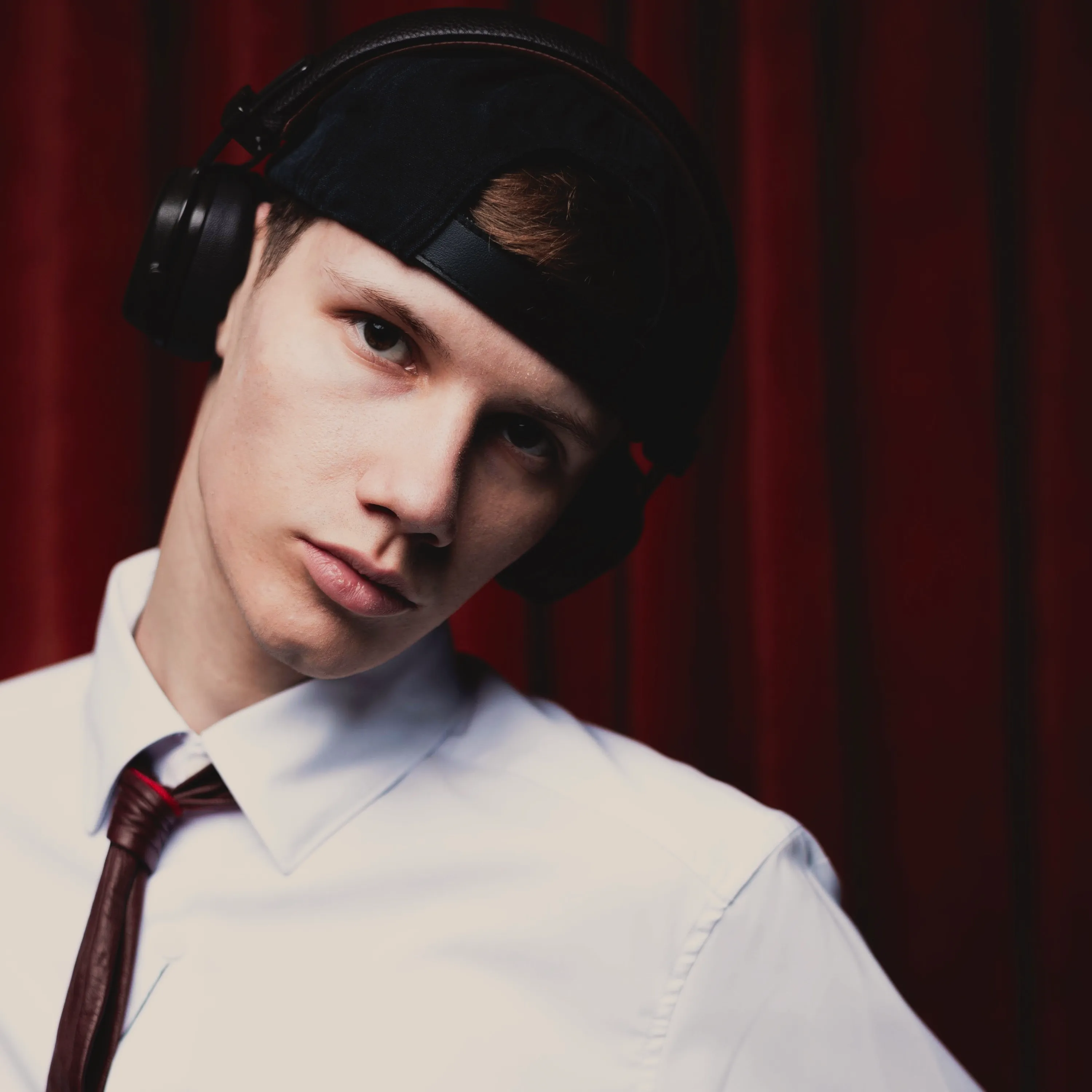 Golubenko презентує “Удвох”: новий трек про щиру близькість та відчуття дому