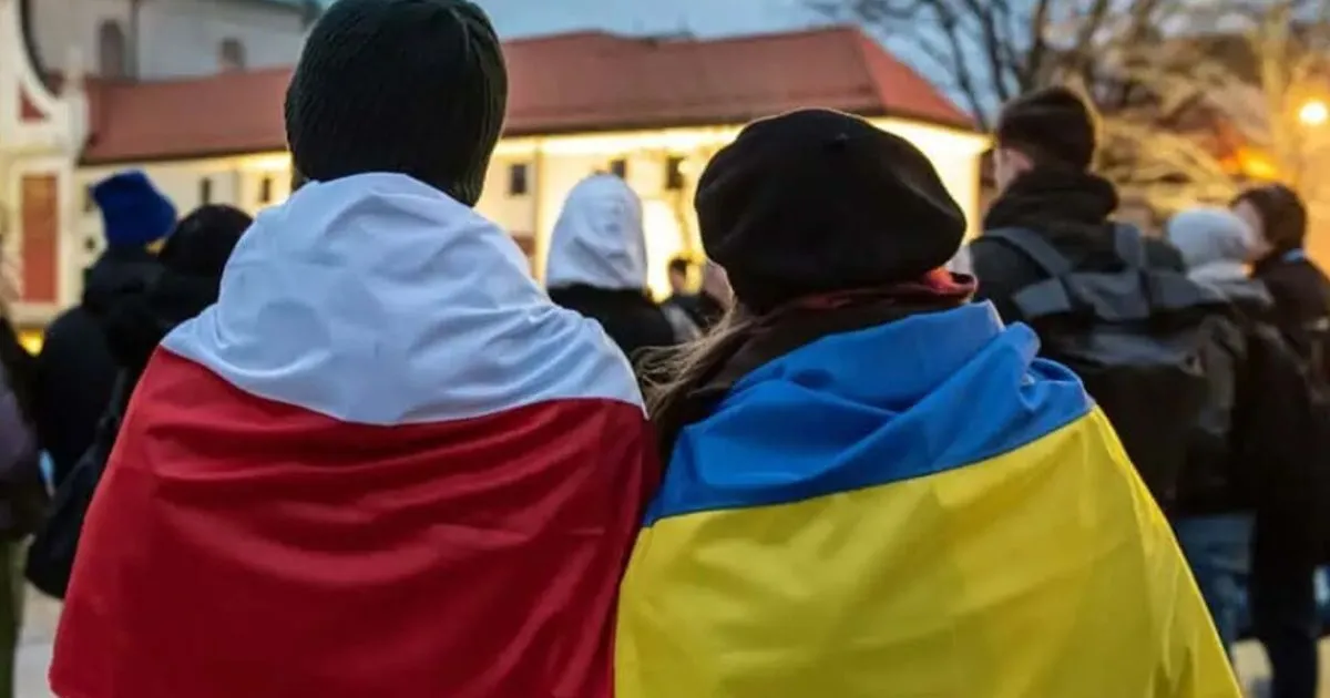 Чи мають право голосу українці, які незаконно виїхали за кордон: суспільство дало жорстку відповідь