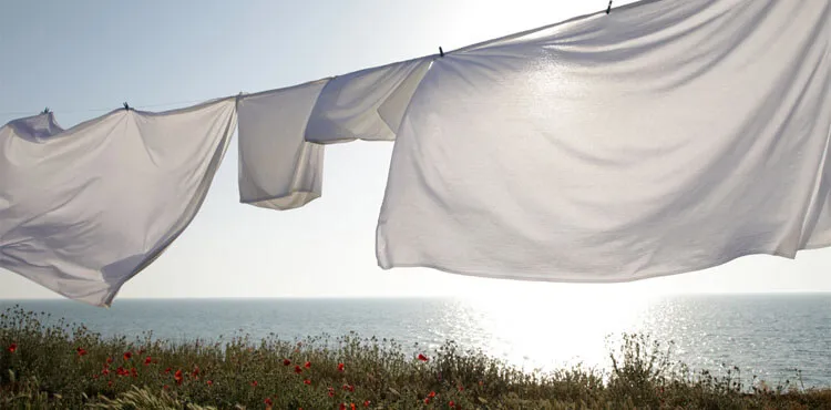 Як випрати постіль за 30 градусів, щоб вона була чистою, м’якою та ароматною