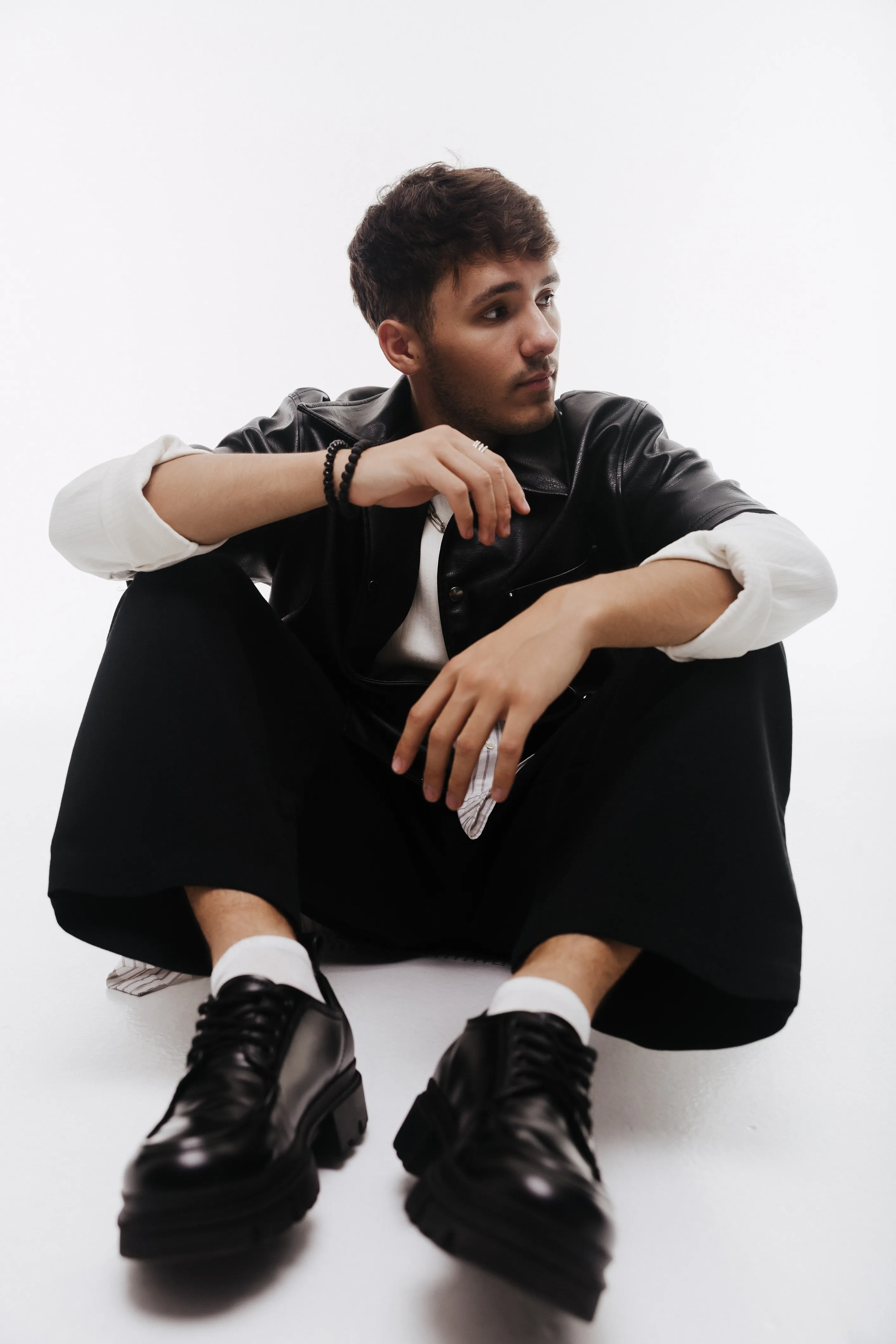 «Селяві» від YAKTAK: нічний Львів, крихке кохання і зріле прийняття втрати