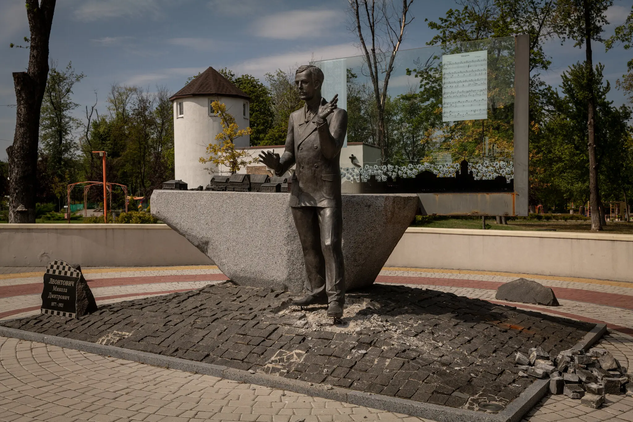 Покровськ, «Щедрик» і війна: як бомби витіснили Carol of the Bells з міста Леонтовича