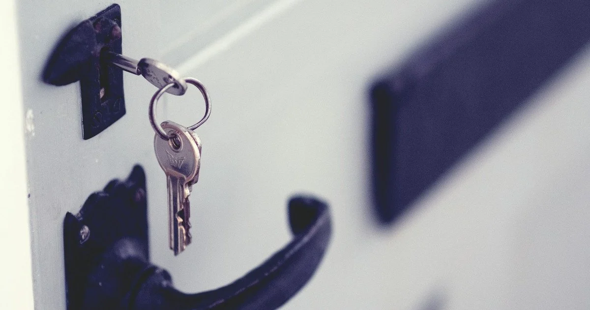 Зловживання безпорадністю: на Вінниччині директор інтернату підозрюється у трудовій експлуатації підопічних