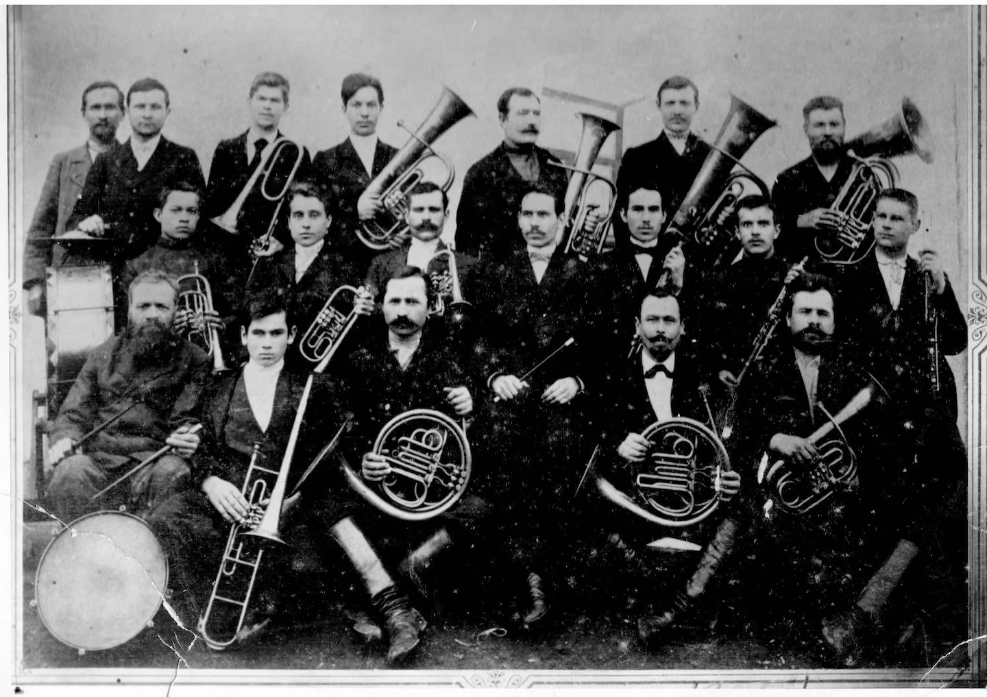 «Carol of the Bells» народився в Покровську: як «Щедрик» вижив у вигнанні