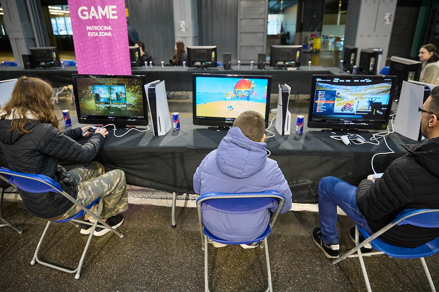 Смартфон до 13 років: нові дані про сон, вагу та психічне здоровʼя підлітків