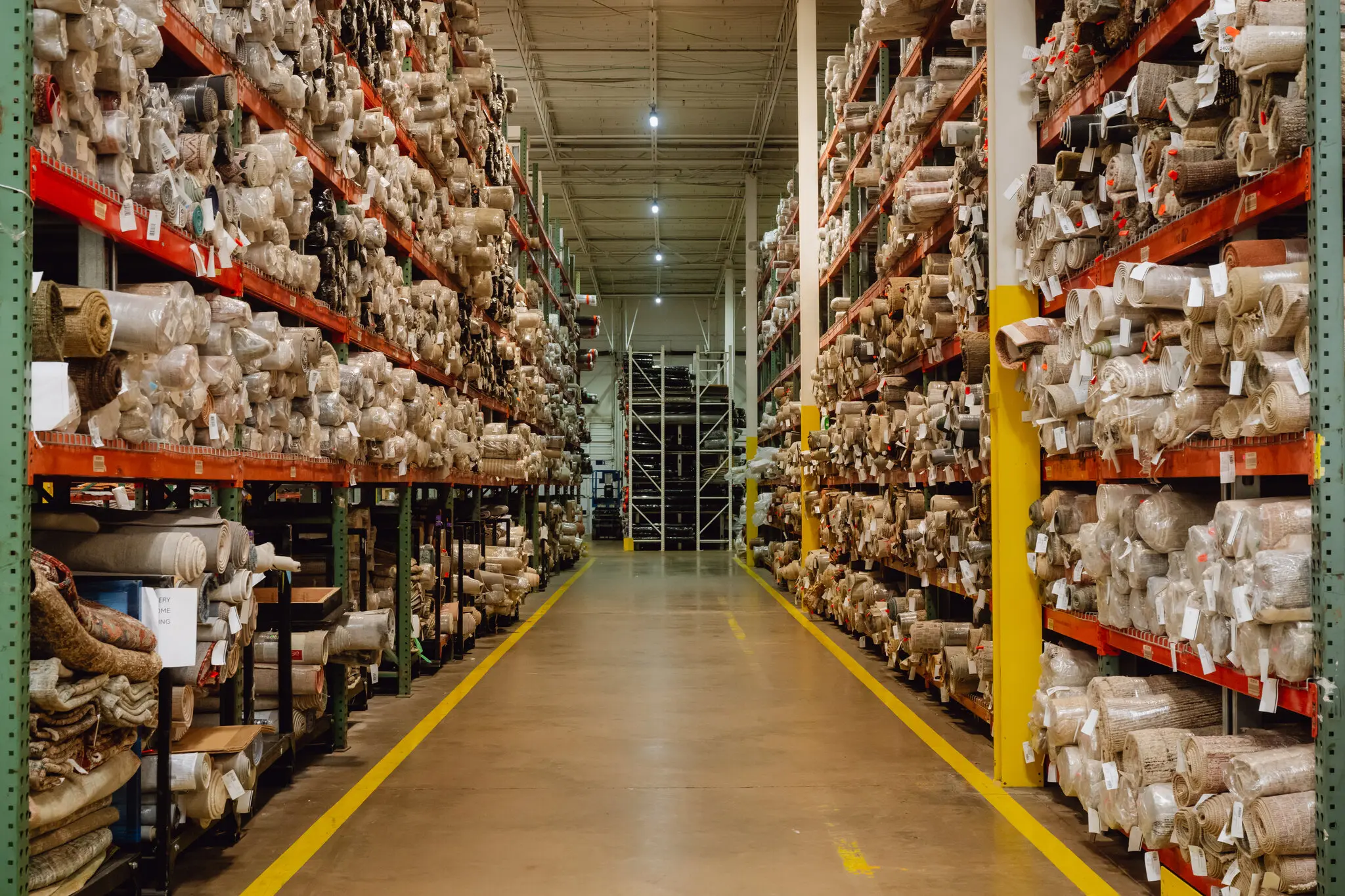 Килими під митами: як бізнес США вчиться виживати в тарифній епосі Трампа