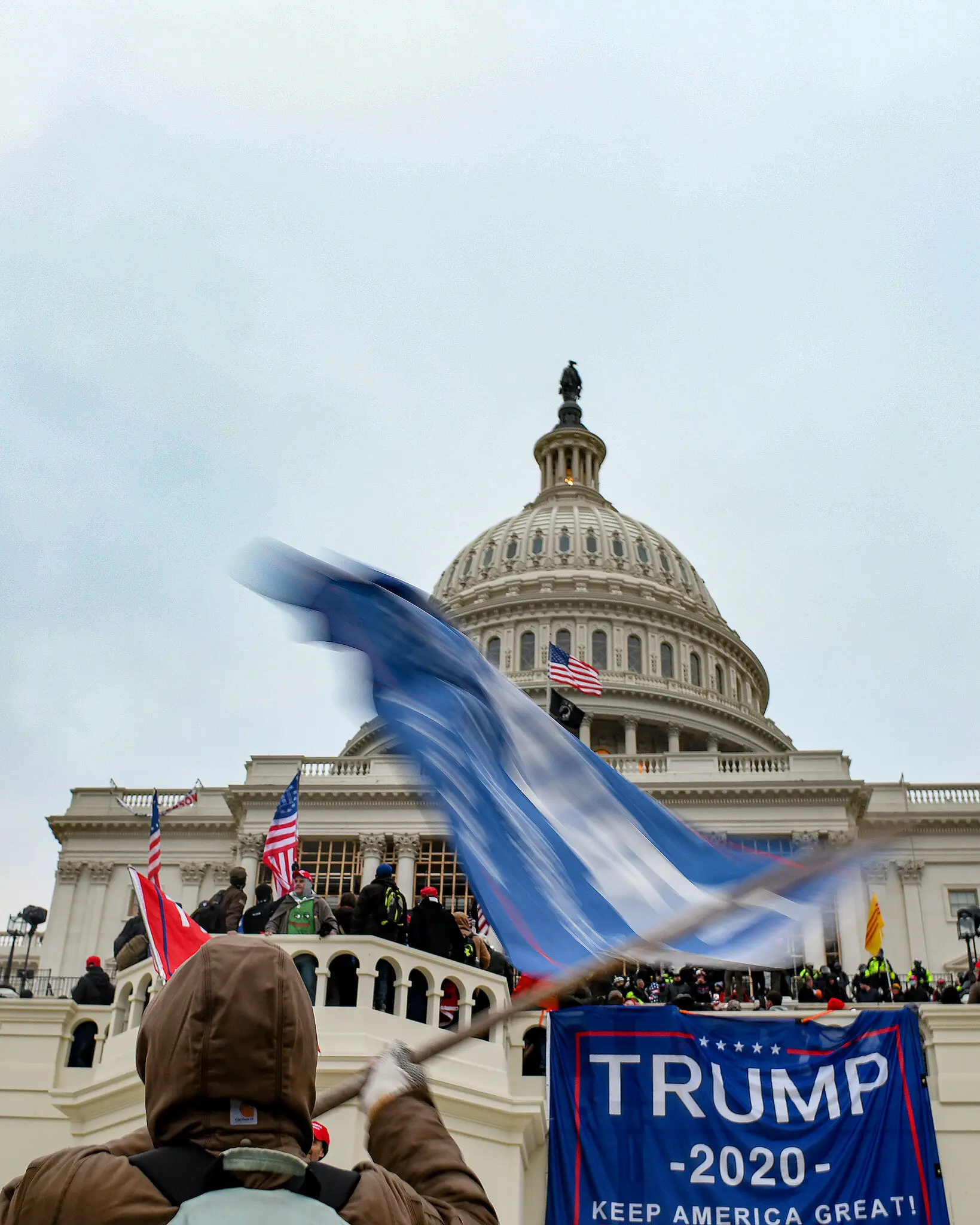 Помилування для учасників 6 січня: чому «прощення Трампа» не закрило конфлікт у США