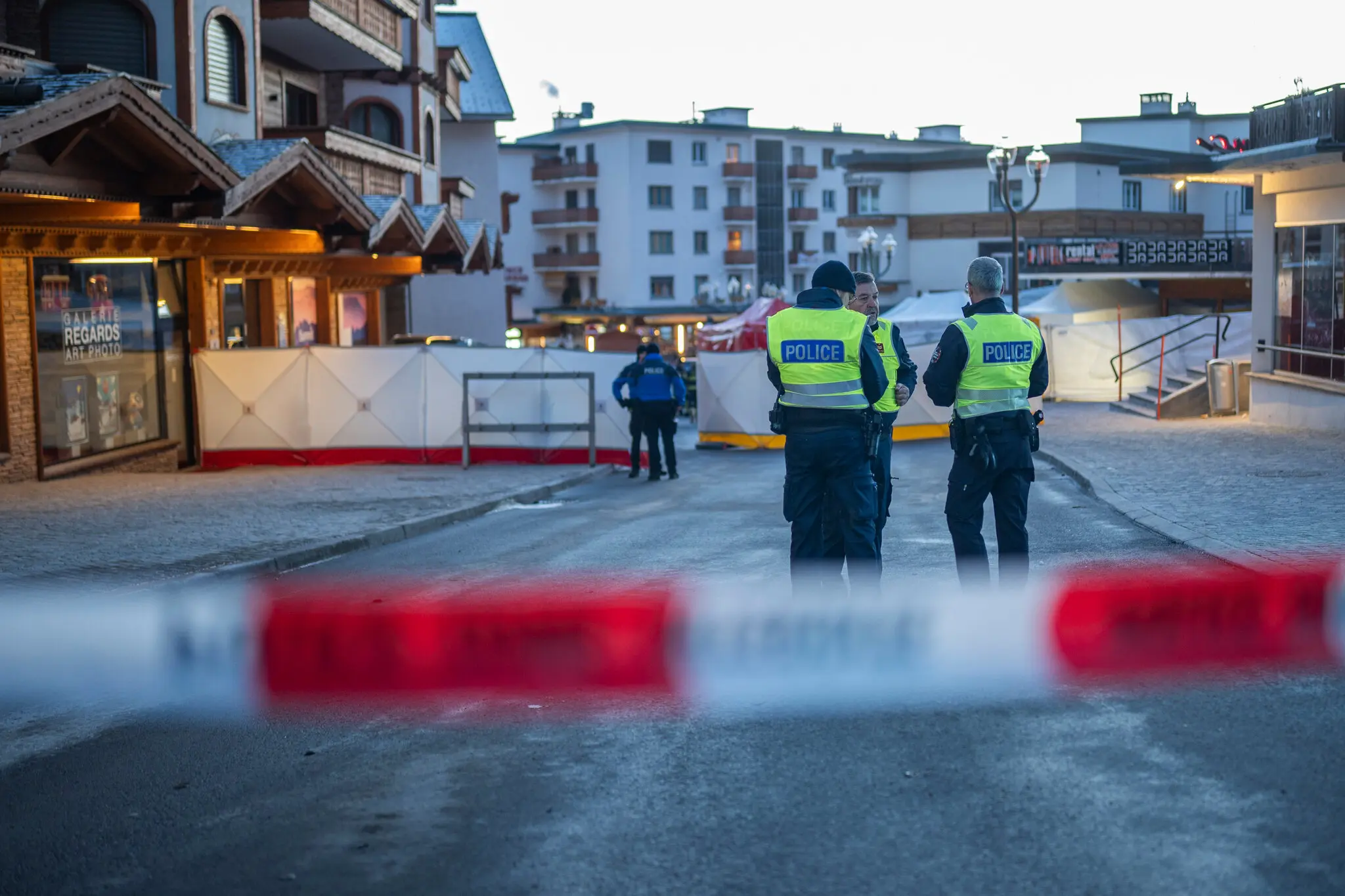 Смертельна пожежа у Швейцарських Альпах: трагедія в Кран-Монтані забрала десятки життів