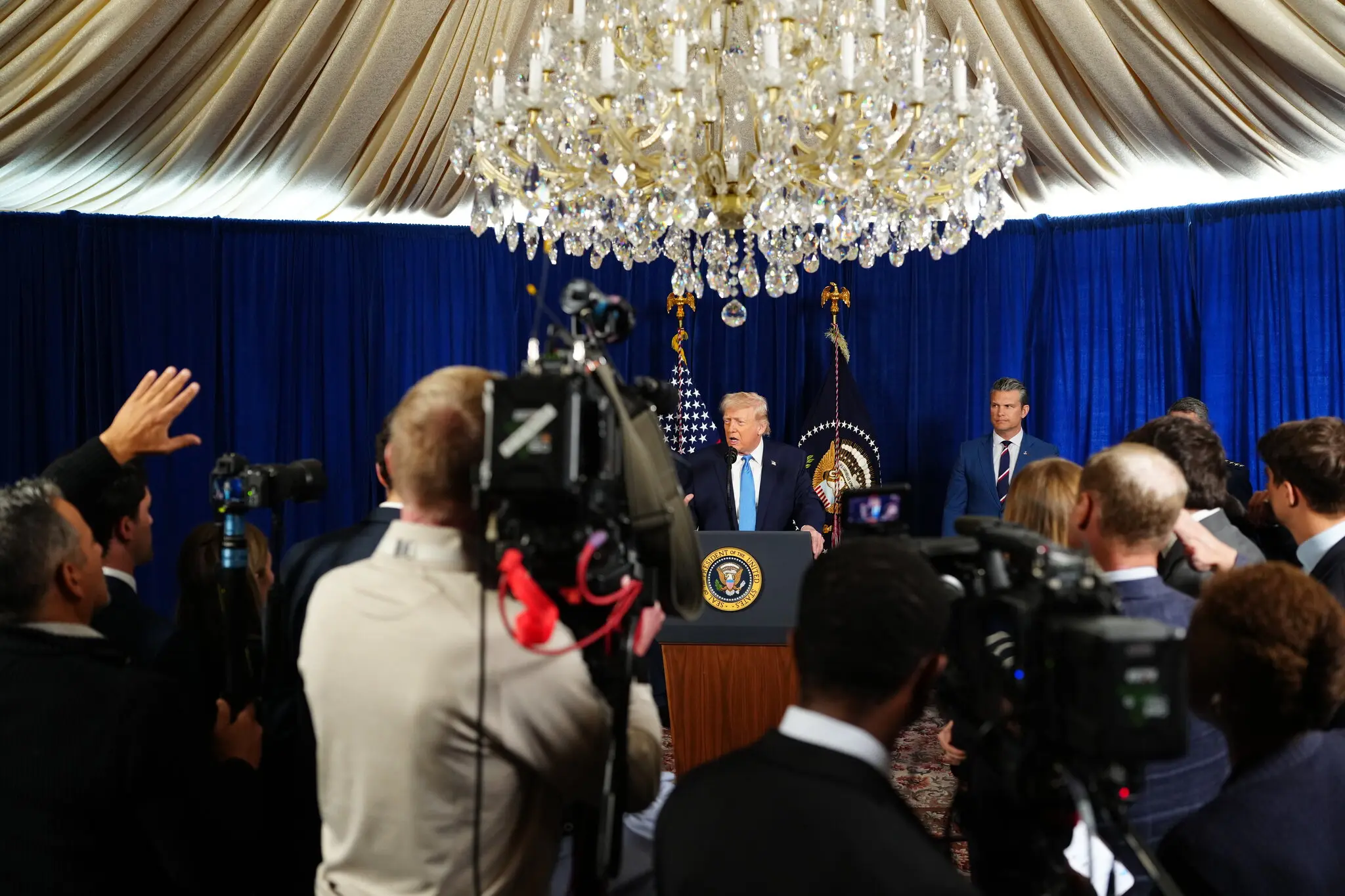 Пентагон: США не мають військ у Венесуелі, але тримають регіон у бойовій готовності