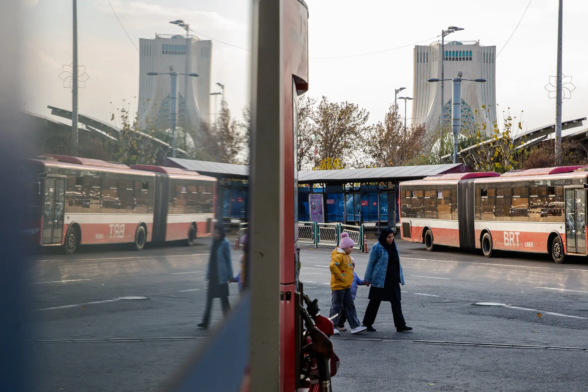 Іран обіцяє по $7 на місяць, щоб збити протести: чому це майже не спрацює