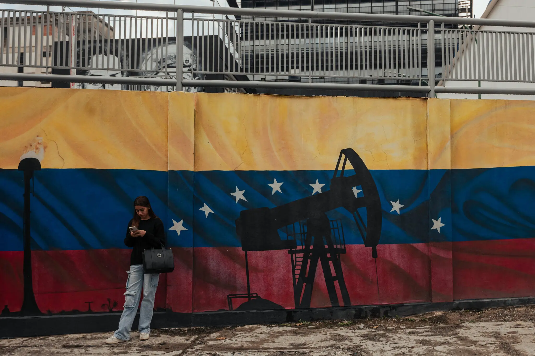 Демократи в Сенаті з’ясовують роль нафтовиків у операції США у Венесуелі та контролі нафти