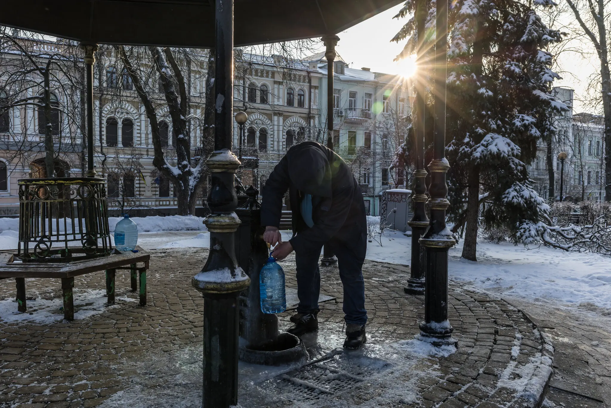Чи може Київ залишитися без тепла взимку: як місто вистояло під ударами та чому повного колапсу не буде