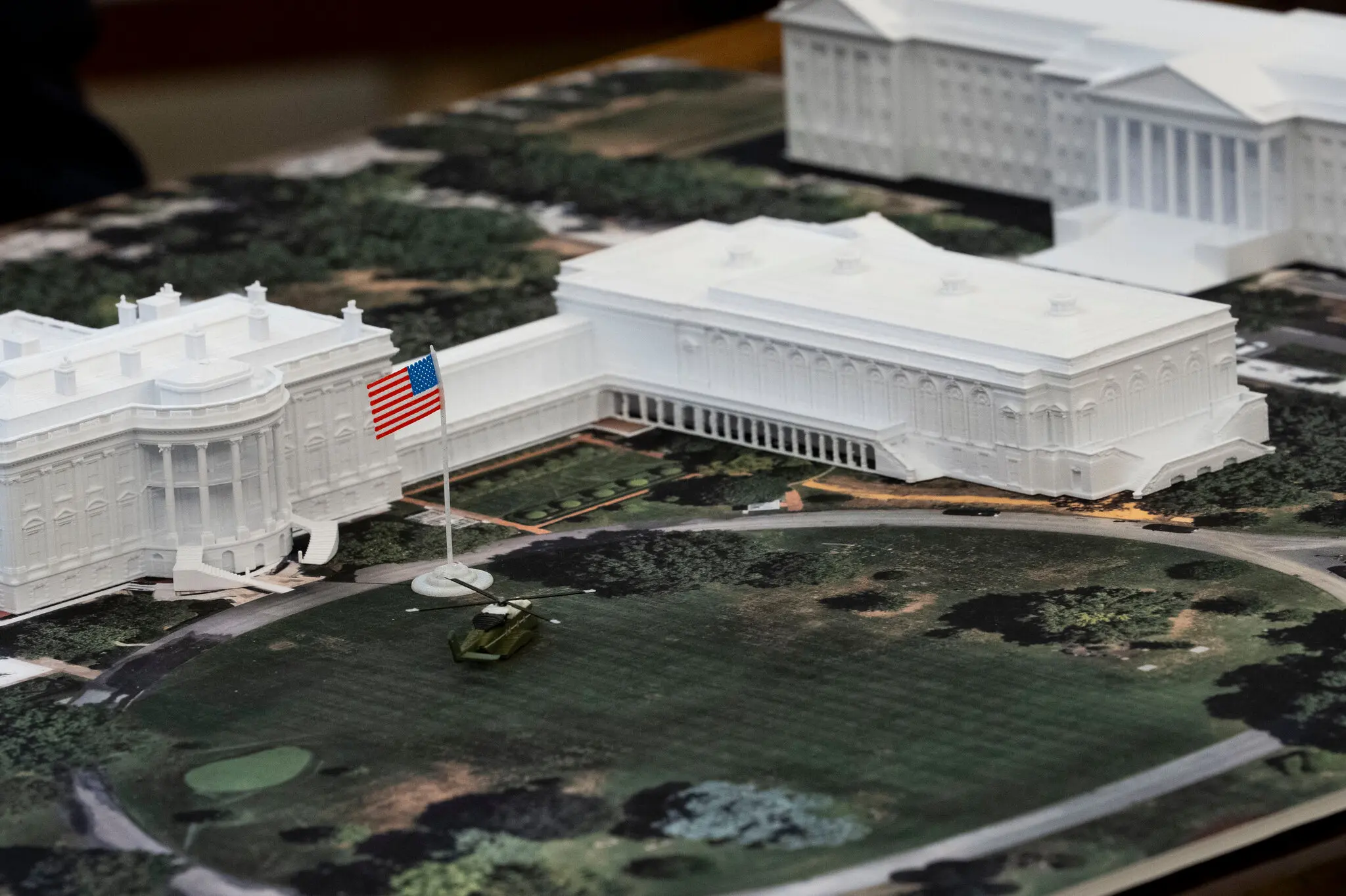 Бальний зал Трампа в Білому домі: як «оновлення» стало битвою за протокол і спадщину