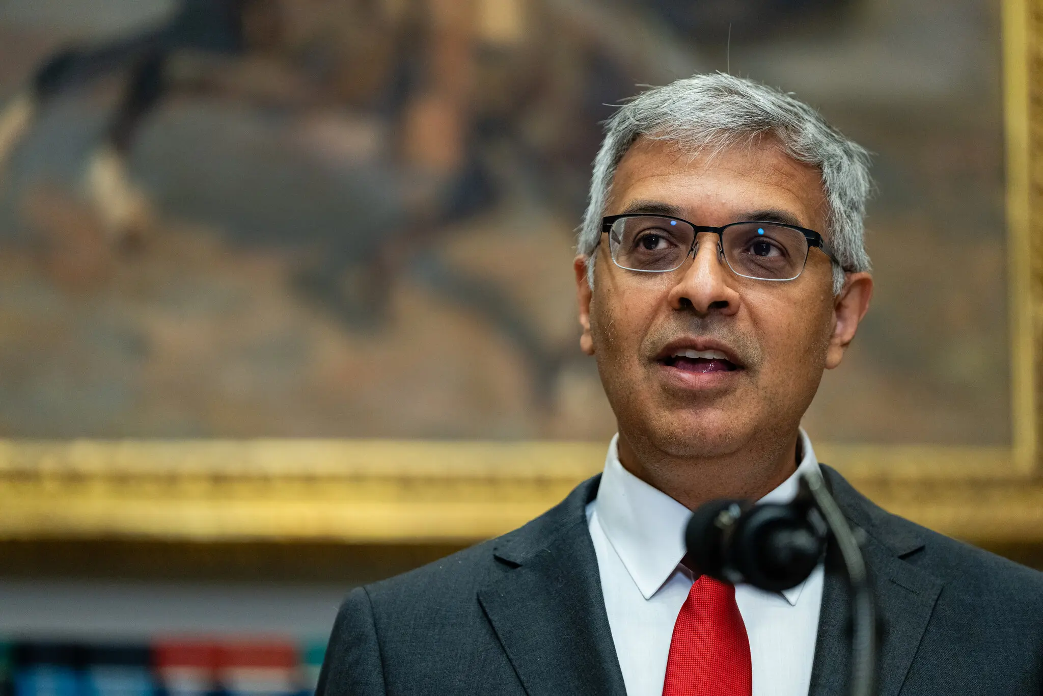 NIH знову зупиняє фінансування досліджень із фетальною тканиною: наслідки й ризики