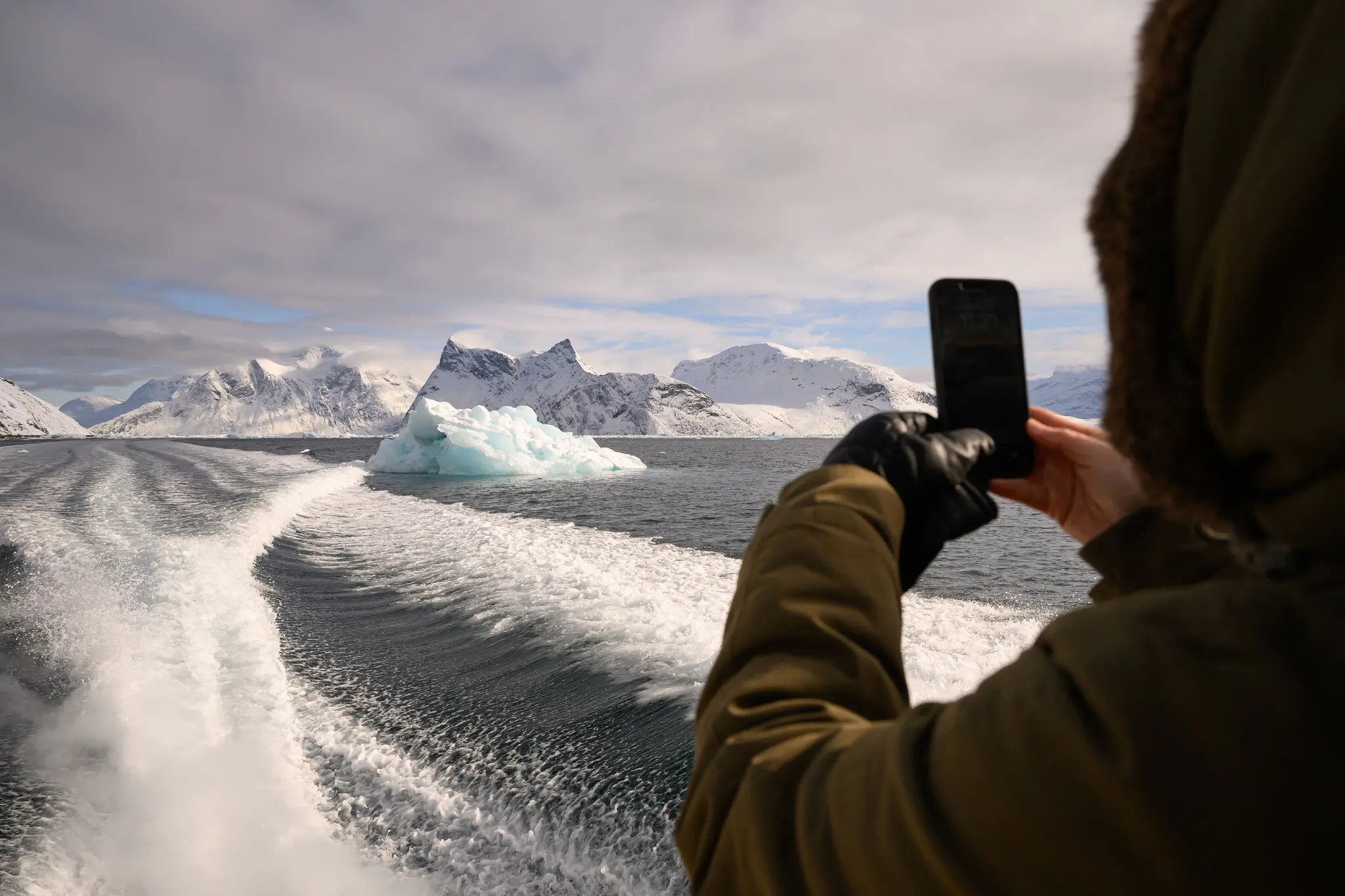 Трамп і Гренландія: як геополітика збиває курс арктичного туризму