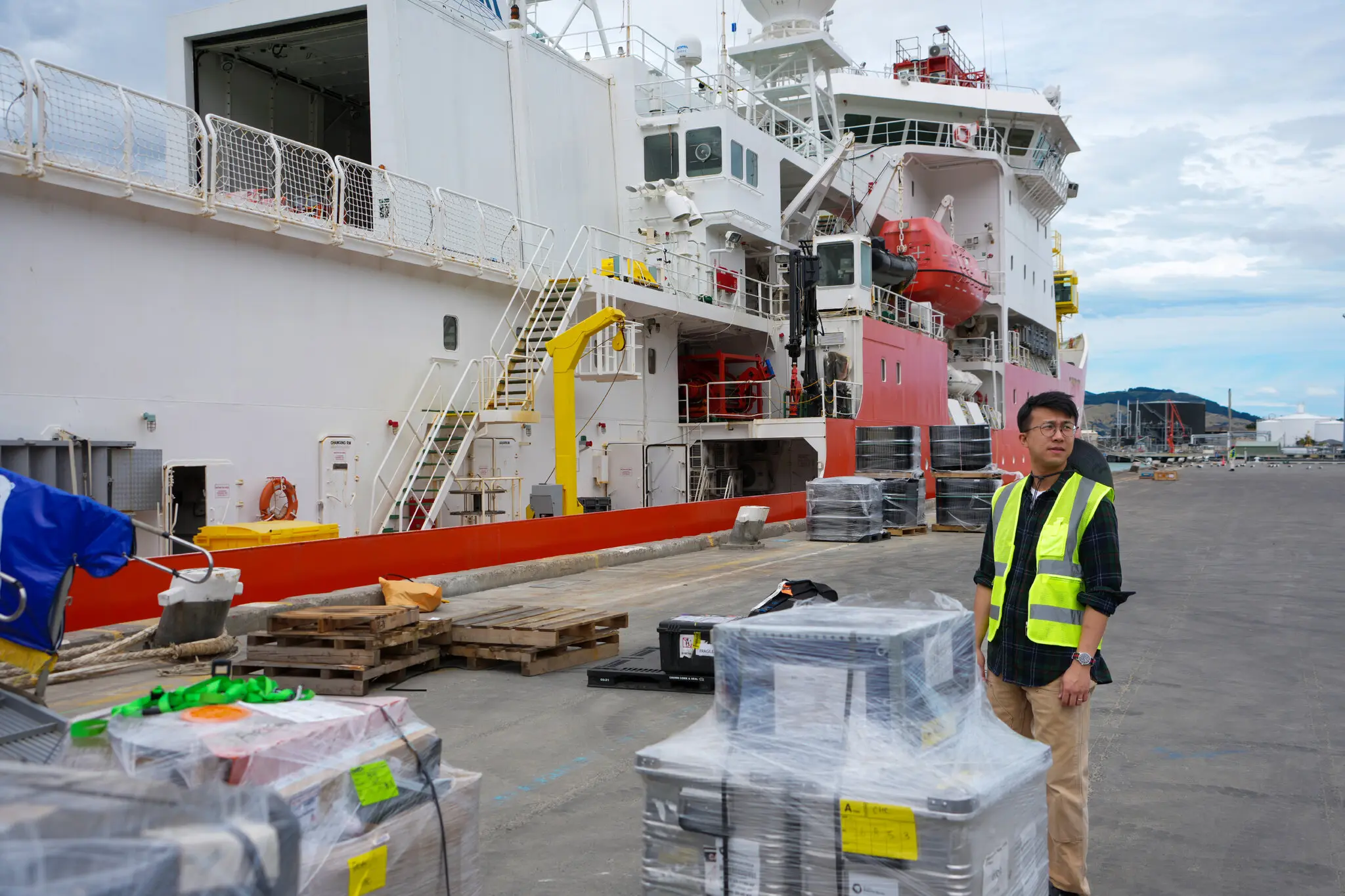 Експедиція NYT до Антарктиди: як вчені досліджують льодовики, що стрімко тануть