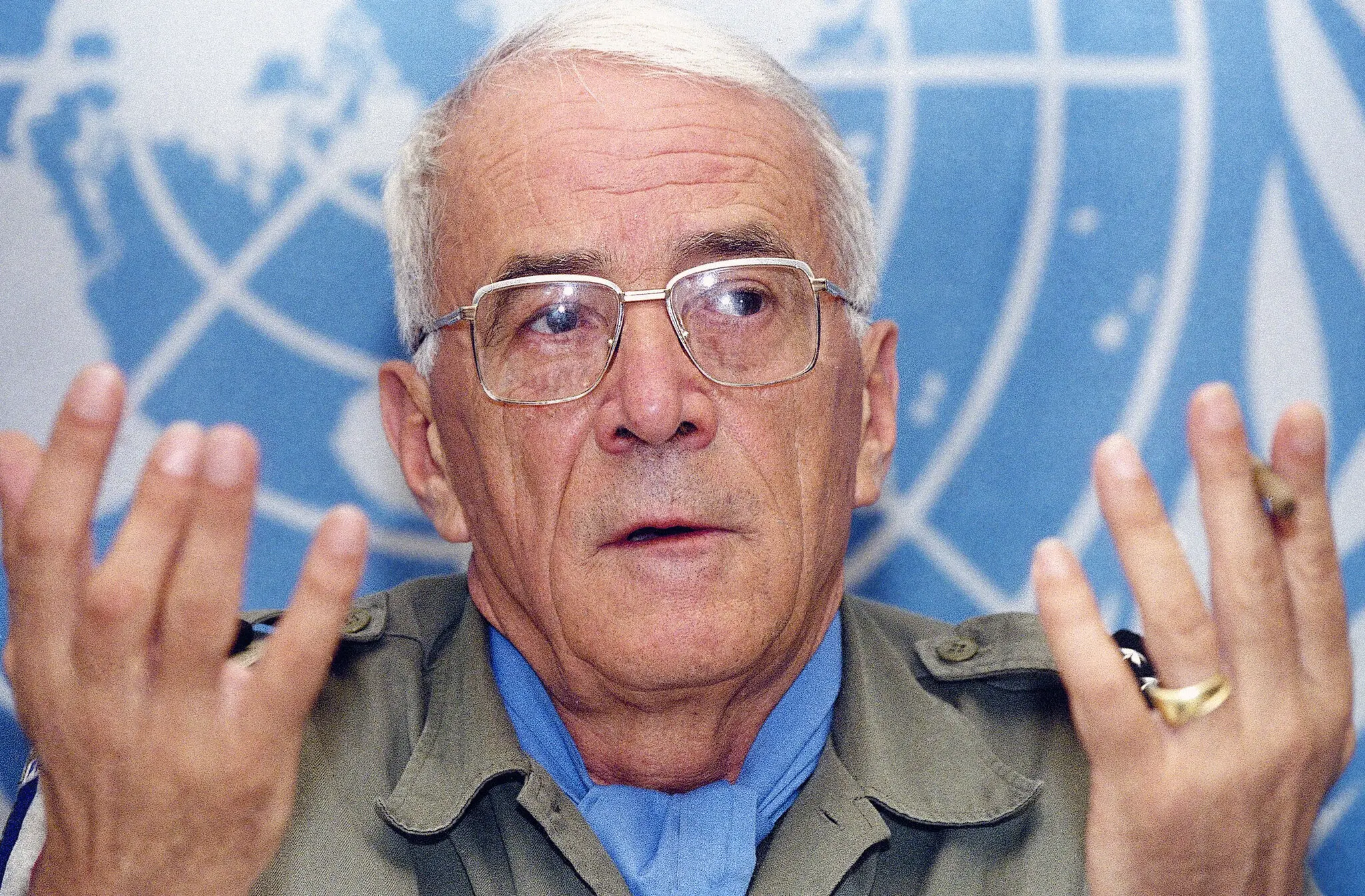 Обіцянка «не покину» і Сребрениця: чому цей урок болить Україні