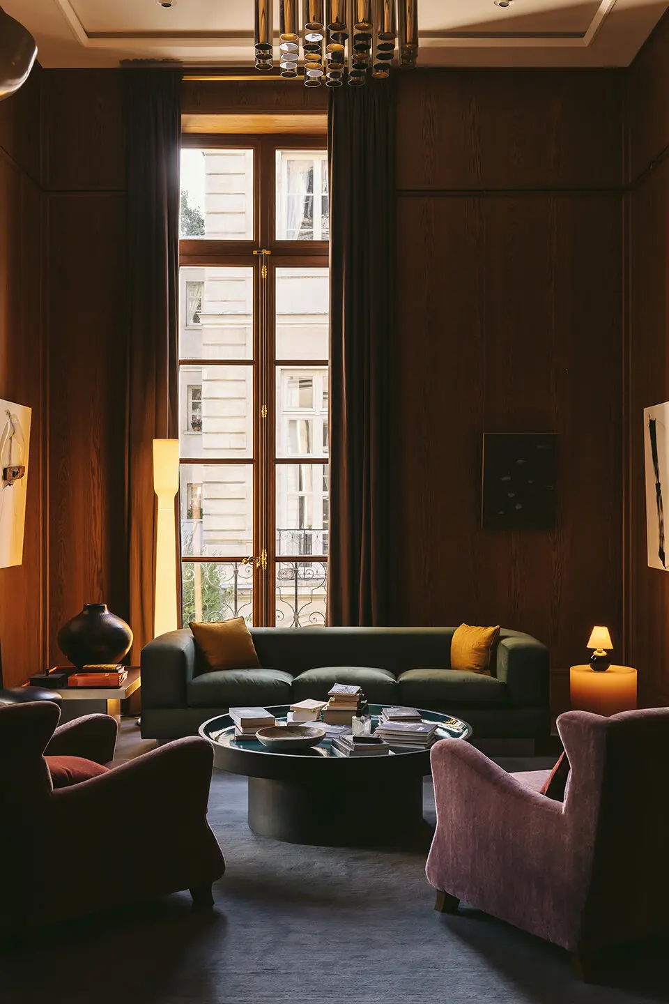 Шоурум без спальні: як Лівий берег Парижа повертає моду на прийоми