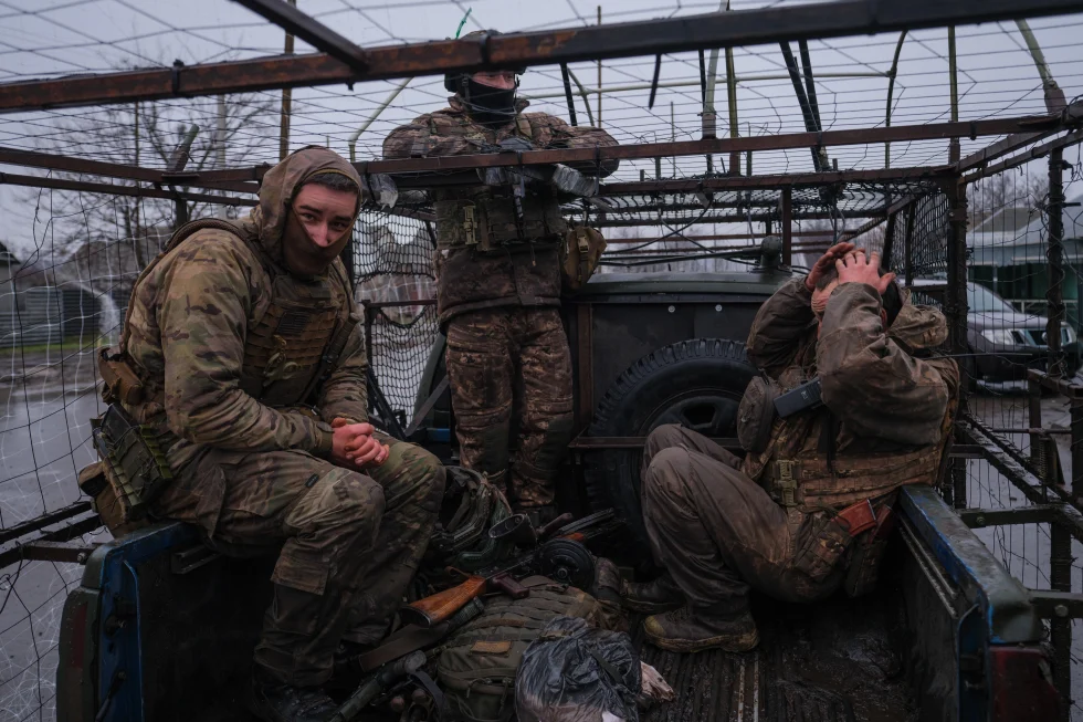 Перемовини в Абу-Дабі повертаються: зима, дрони й глухий кут територій