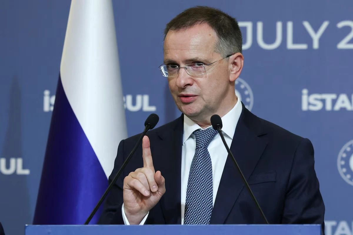 Мирні переговори щодо України опинилися у небезпечній зоні: чому світова увага зміщується і що це означає для війни