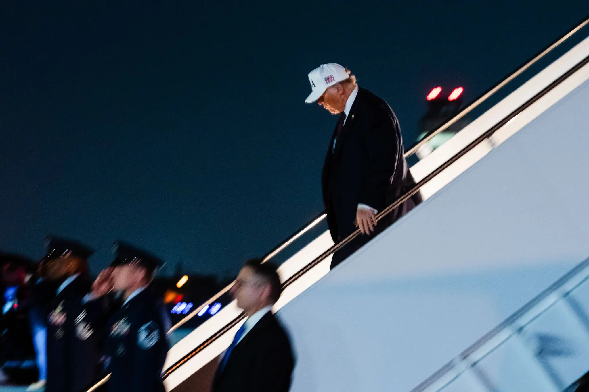 Від Женеви до бомб: як Трамп підриває довіру до дипломатії силою