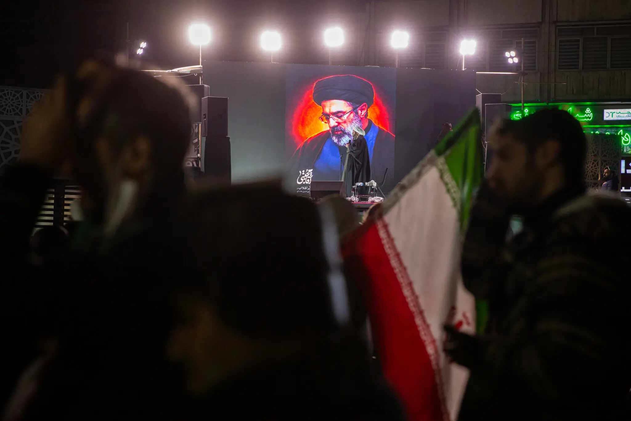 Син аятоли при владі: чому обрання Моджтаби Хаменеї змінює Іран