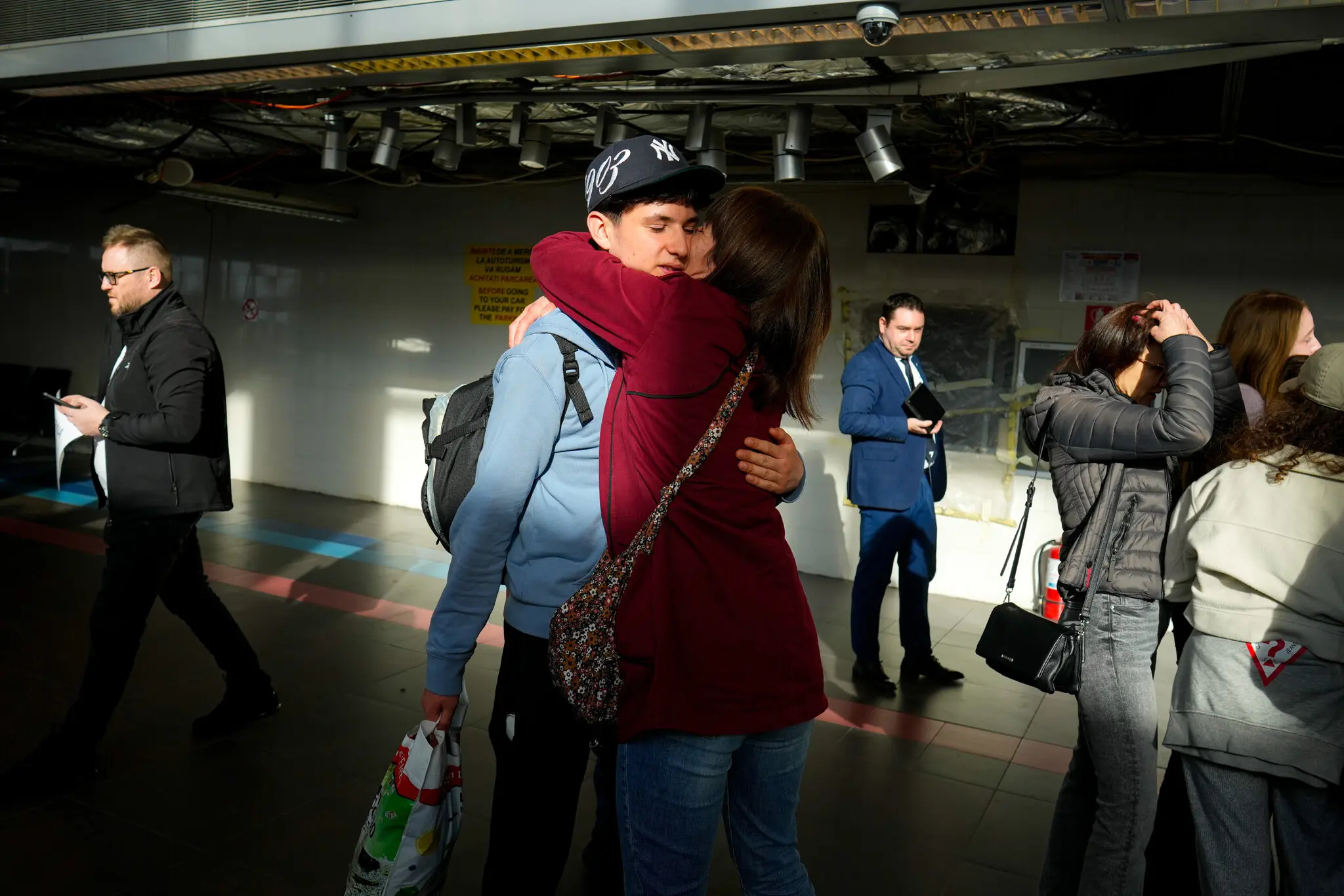 Оман став головним вузлом евакуації з воєнного Близького Сходу