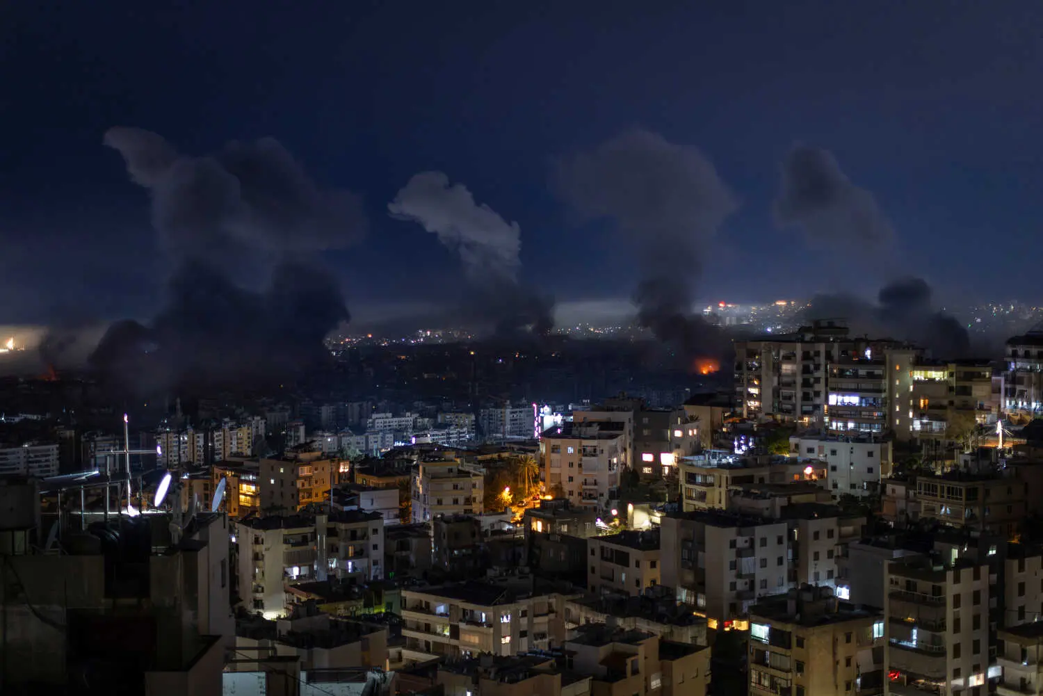 Бейрут під ударами: як війна Ізраїлю і «Хезболли» перетворює місто на табір біженців