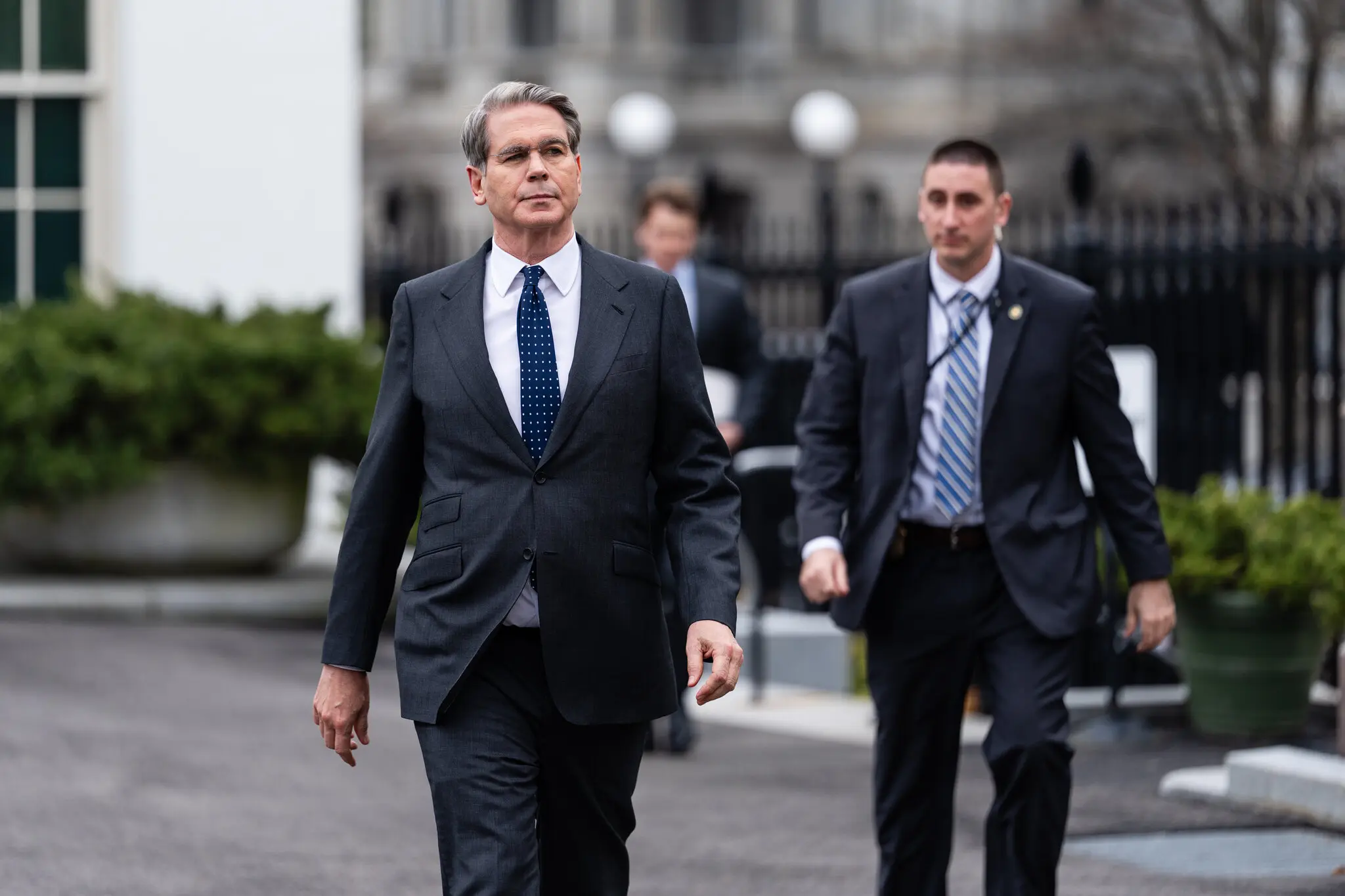 США тимчасово послабили нафтові санкції проти Росії на тлі війни з Іраном