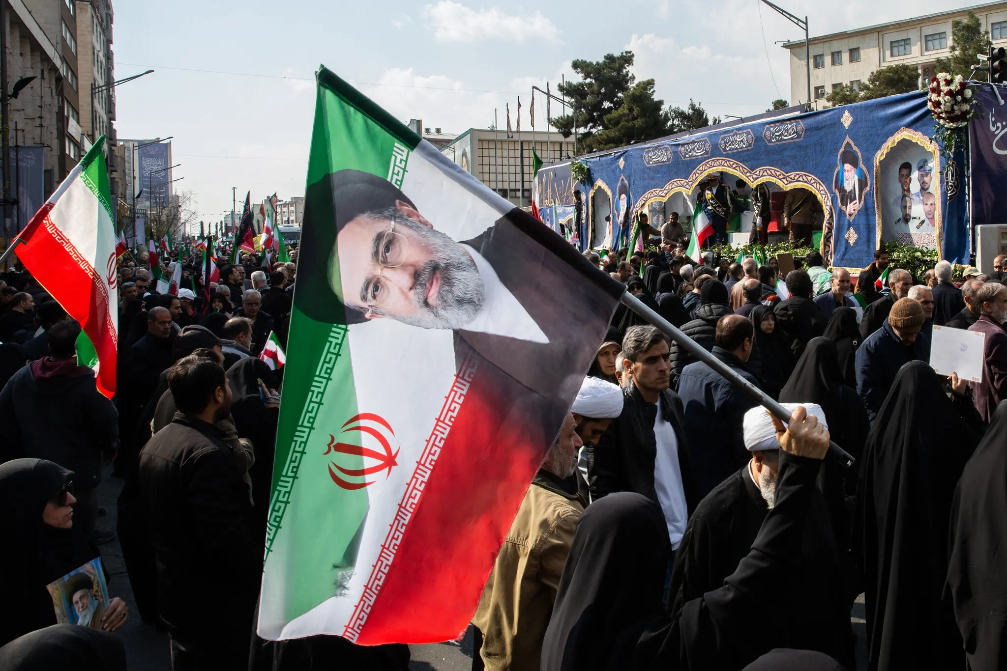 Мовчазний старт Моджтаби: чому Іран отримав лідера без публічної сцени