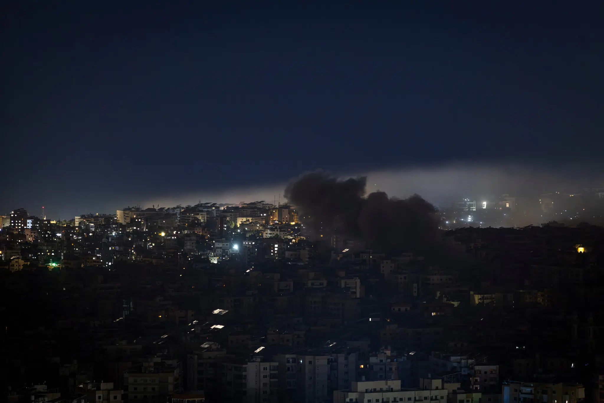 Понеділок без миру: як війна на Близькому Сході увійшла в режим паузи й ударів