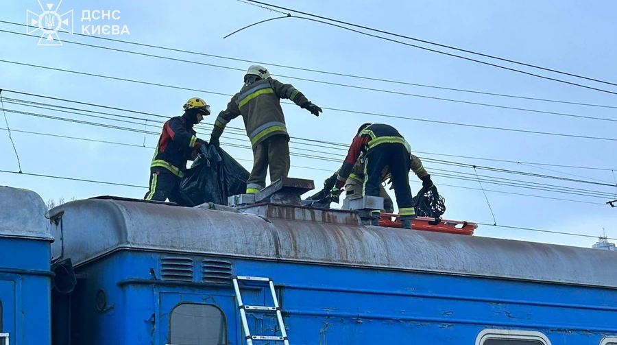 Смертельний екстрим: підлітки на даху потяга і ціна ризику в Києві