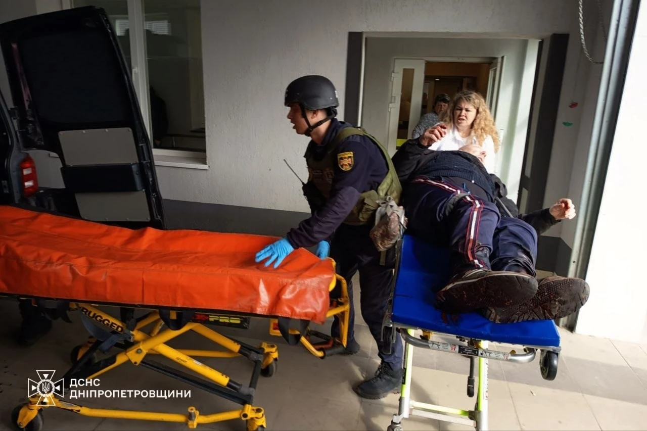Наслідки обстрілу міста Нікополь в Дніпропетовській облісті 4 квітня 2026 року