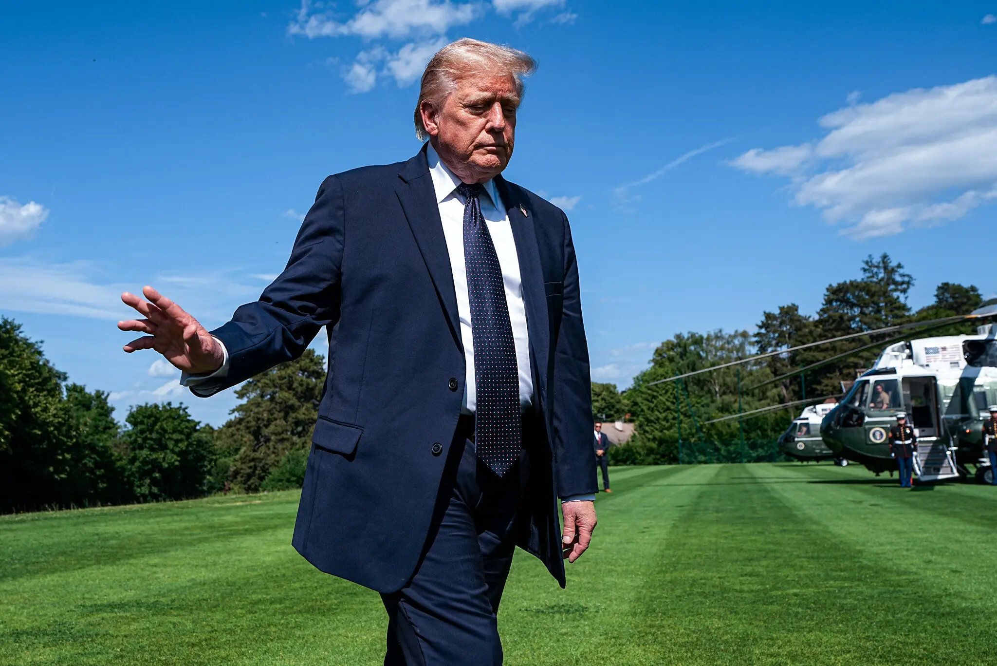 Трамп заробив понад $1 мільярд на криптовалюті, мем-монетах і ліцензованих товарах: оприлюднено фінансову звітність