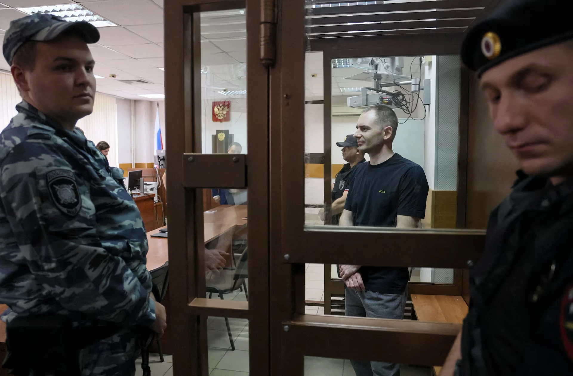 Сім років за незгоду: у Росії остаточно криміналізують антивоєнний голос