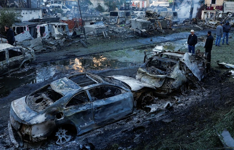 Ніч жаху в Києві: кількість жертв зростає, під завалами багатоповерхівки ще шукають людей