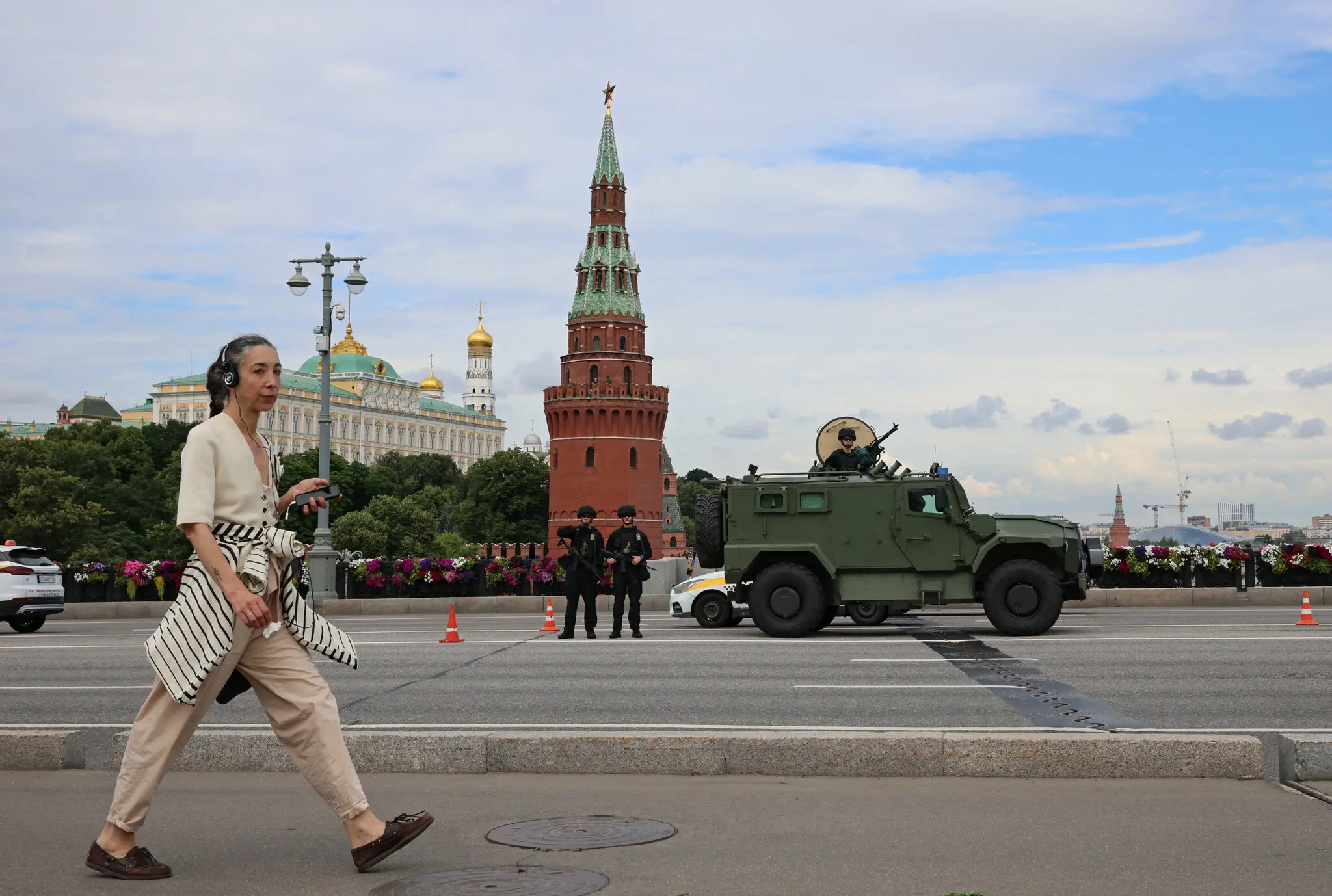 Дрони над Москвою повертають війну в російський тил
